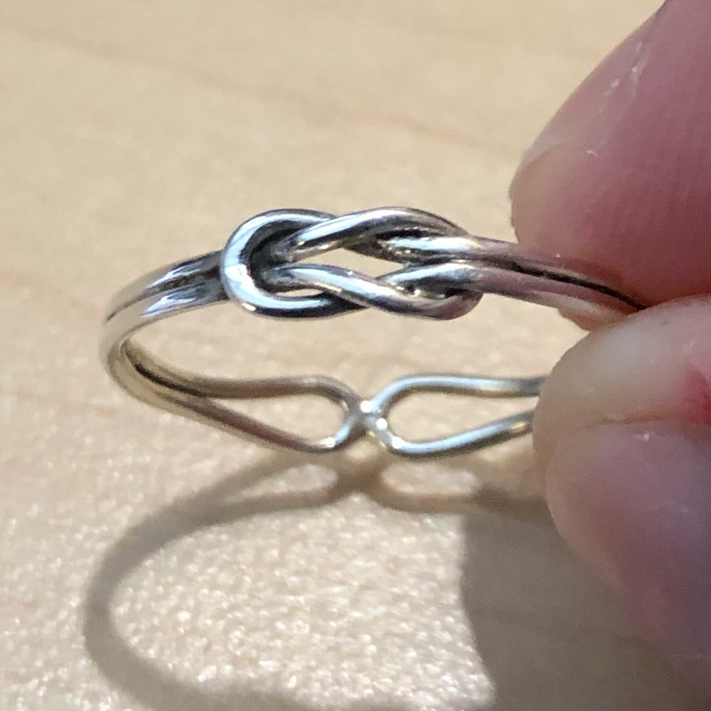 sterling silver knot ring (size 8) - Picture 2 of 8